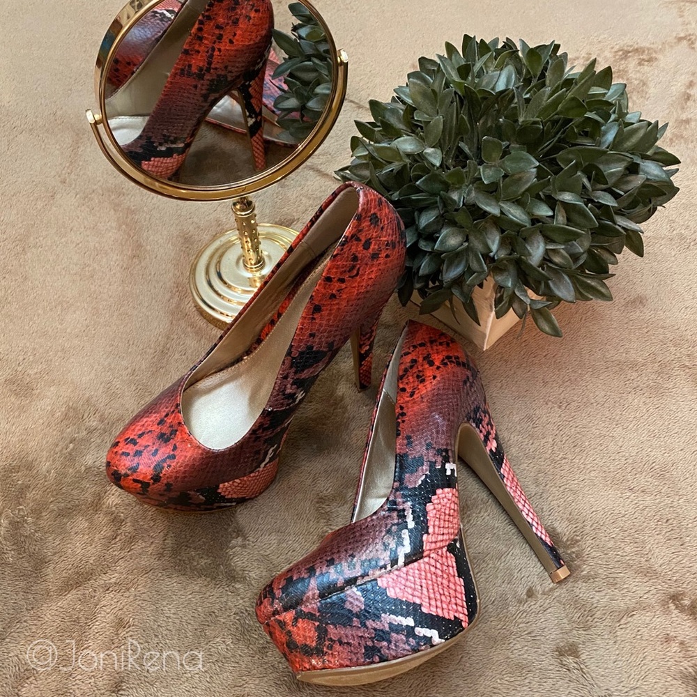 Red Python Snakeskin Platform Pumps | Size 7 - image 5